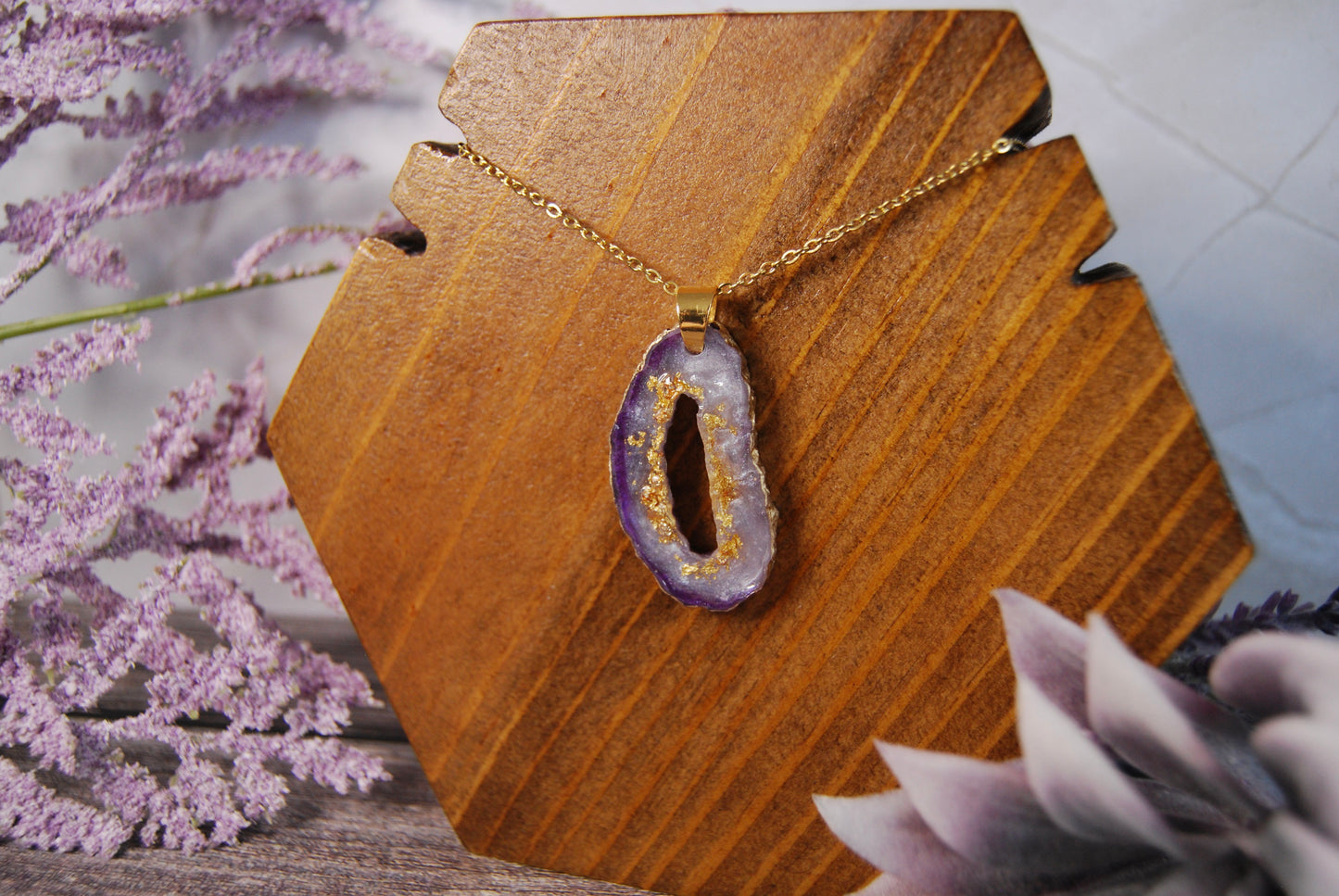 Faux Geode Agate Resin Pendant Necklace