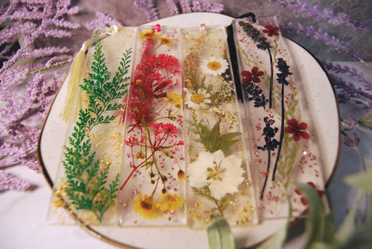 Assorted Dried Greenery and Florals Bookmarks