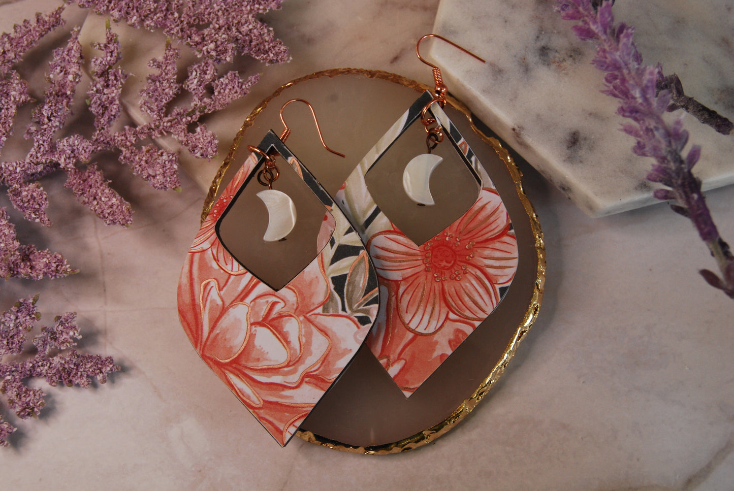 Decorative Craft Paper Earrings With Shell Moon