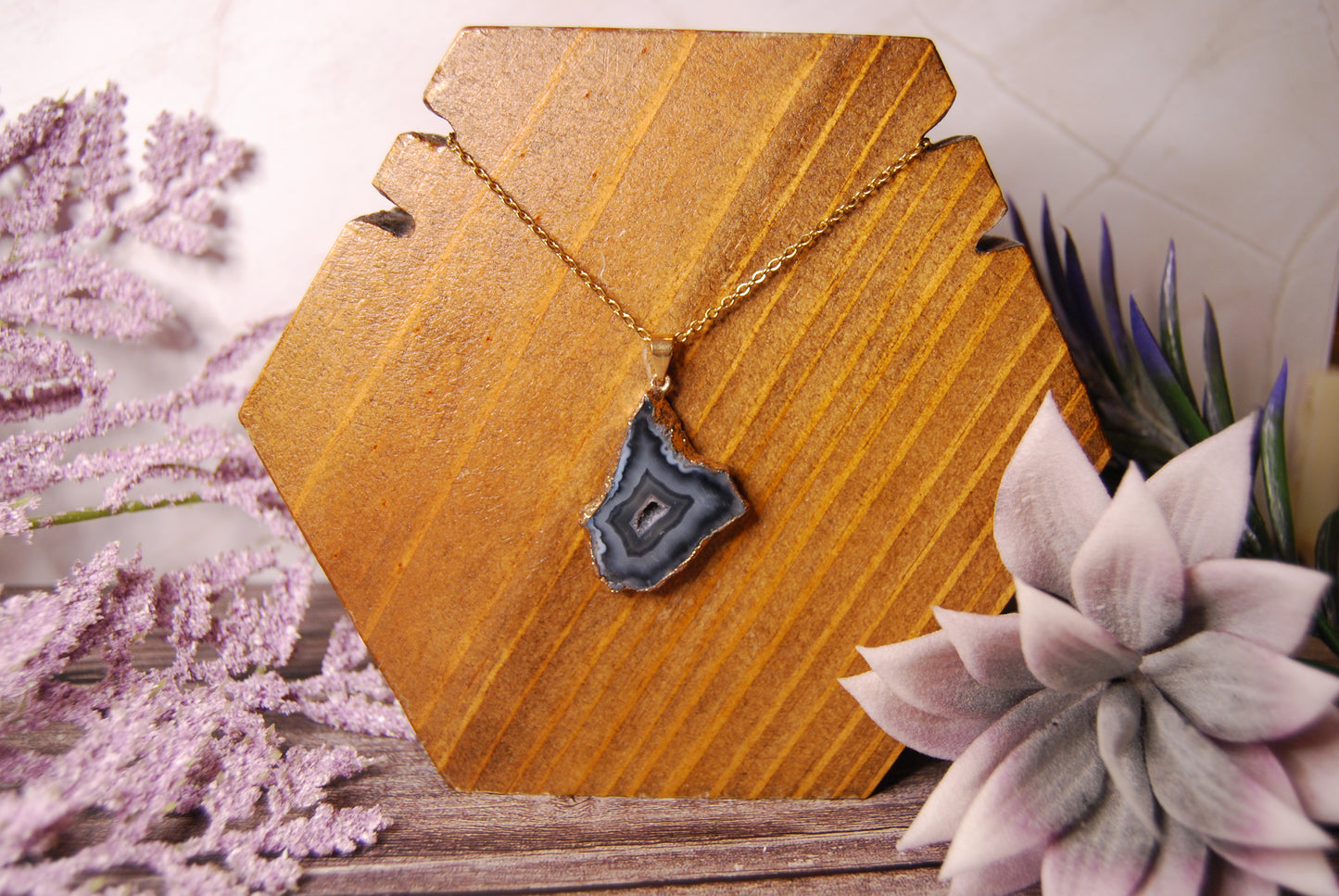 Agate Geode Pendant Necklace